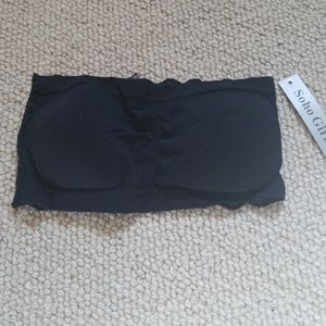 Lined lacey strapless bandeau bra